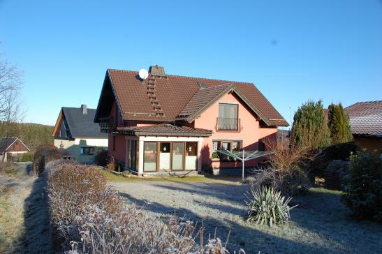 Blick auf das Haus vom Garten aus