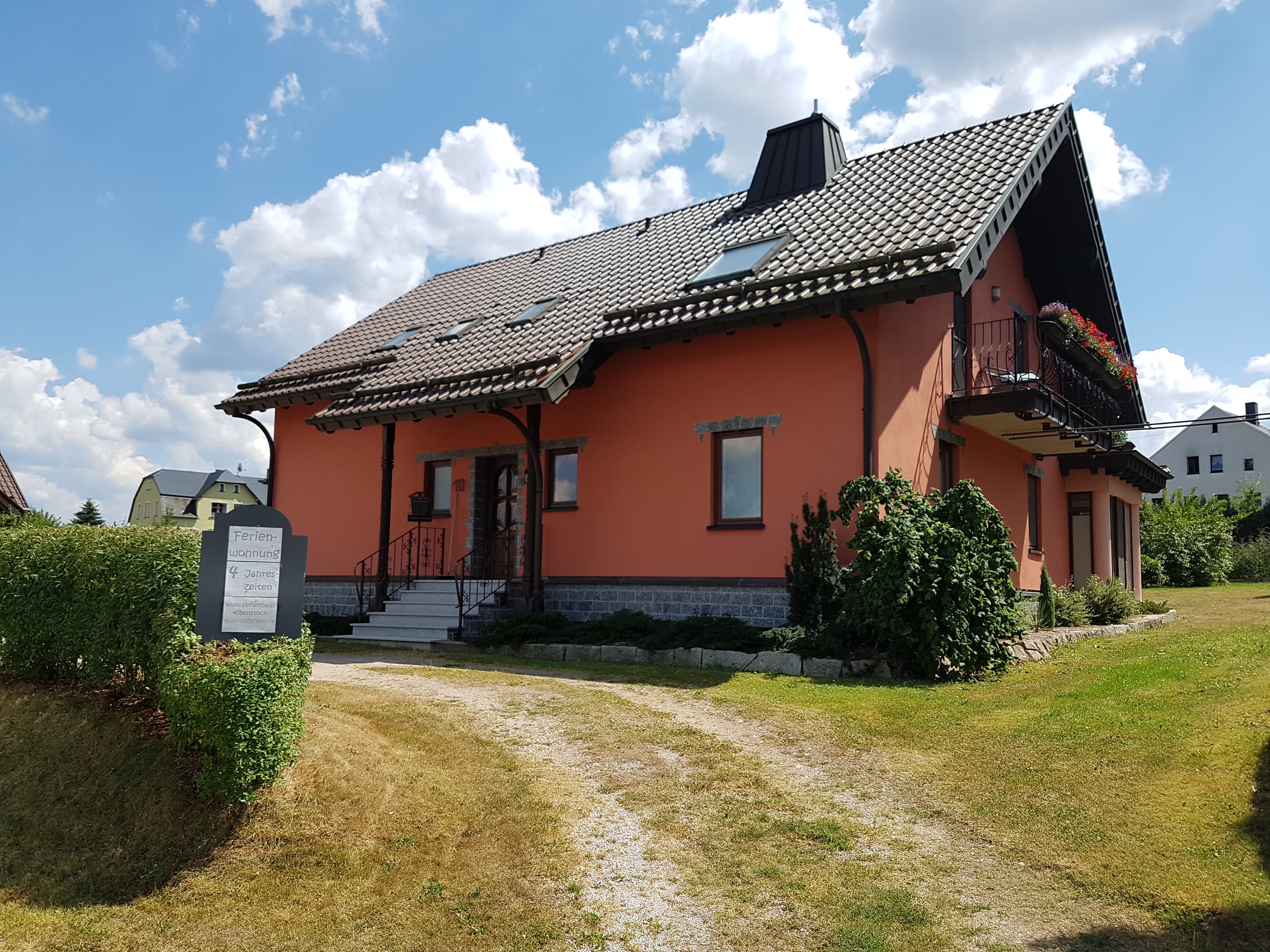 Ansicht im Sommer